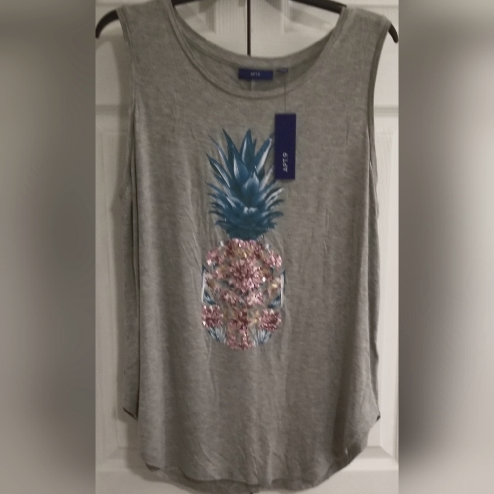 🌴 2/$20 -APT.9 BRAND NEW - NWT-Gray Tank Top with Sequined  Pineapple Design -L